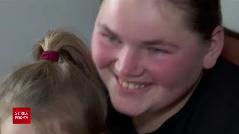 Poveste impresionantă în județul Iași. O tânără de 22 de ani are în grijă 4 frați mai mici, după ce ambii părinți au murit