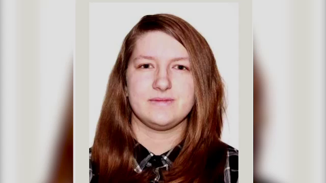 Tânără dispărută de cel puțin două săptămâni, căutată cu disperare la Sibiu. Ce au găsit polițiștii într-o pădure