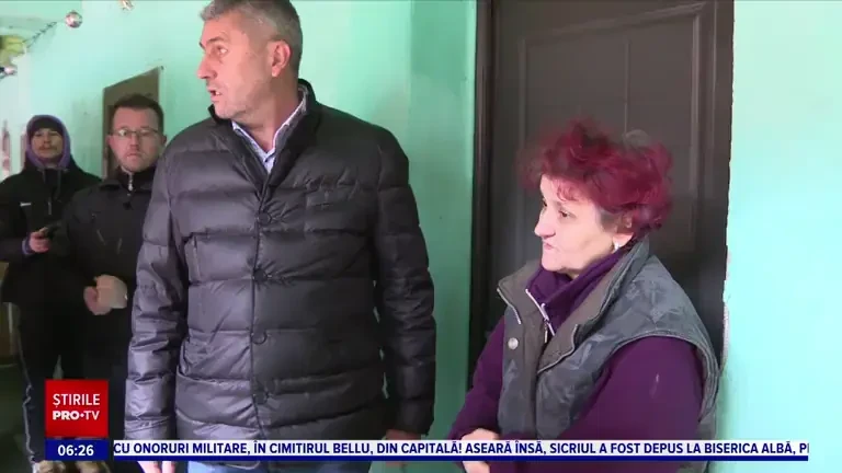 Localnicii din Aninoasa au început să se mute în containere. Blocurile vechi afectate de cutremur vor fi consolidate