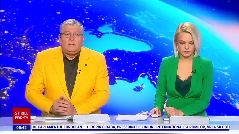 O femeie din județul Bistrița a fost lovită de un autobuz în timp ce traversa strada regulamentar. Momentul a fost filmat