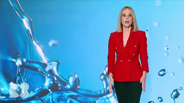 Un copil are nevoie de un pahar mic cu apă la fiecare 3 ore. Sfaturi pentru părinți