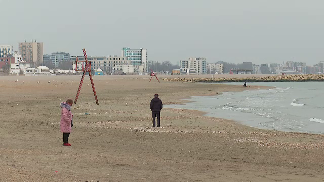 Un sfert dintre plajele din stațiunile de pe litoral sunt fără stăpân. Ce spun operatorii din turism