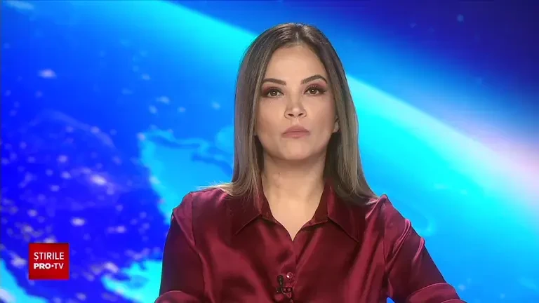 Două persoane din Dej au suferi arsuri grave după ce le-a luat foc casa. Cum le-a salvat un pompier