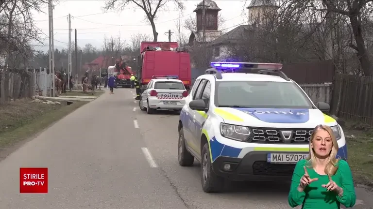 Un tânăr de 21 de ani a murit strivit de căruța pe care o conducea. Cum s-a produs accidentul. GALERIE FOTO