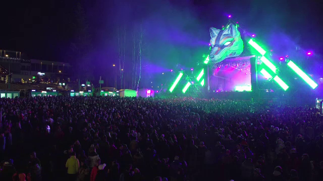 Încă o seară electrizantă la Massif, în Poiana Brașov. Mii de oameni au dansat fără oprire