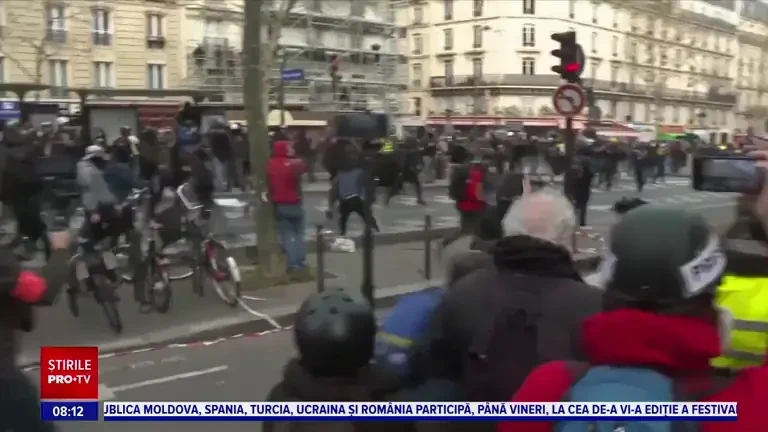 „Tsunami social” într-o țară europeană. Sindicatele se opun unei legi controversate care adaugă ani la vârsta de pensionare