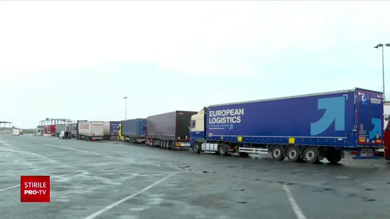 Blocaj uriaș la granița cu Ungaria. Nicio mașină nu a putut ieși din țară, din cauza sistemului informatic maghiar