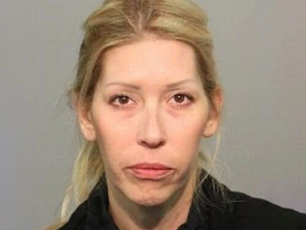 Ce a pățit în închisoare mama care organiza petreceri sexuale cu adolescenți. Ea se uita cum fete tinere erau abuzate