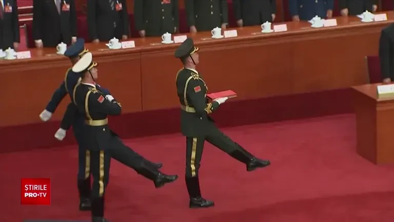 Xi Jinping obţine al treilea mandat de preşedinte al Chinei. Rezultatul votului: 2.952 pentru, zero împotrivă