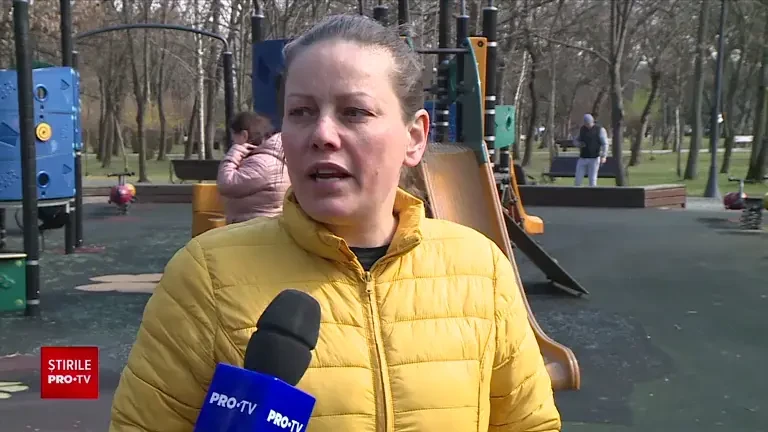 Consiliere psihologică gratuită pentru tinerele mame. Așa pot fi evitate adevărate tragedii din cauza depresiei post-natale