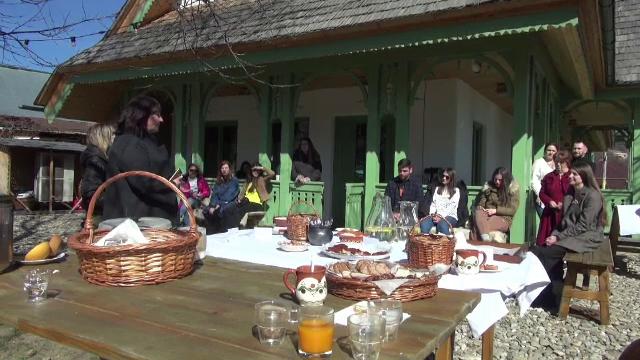 „Brunch românesc” la Piatra Neamţ. Turiștii au avut prilejul de a afla mai multe despre tradițiile locale