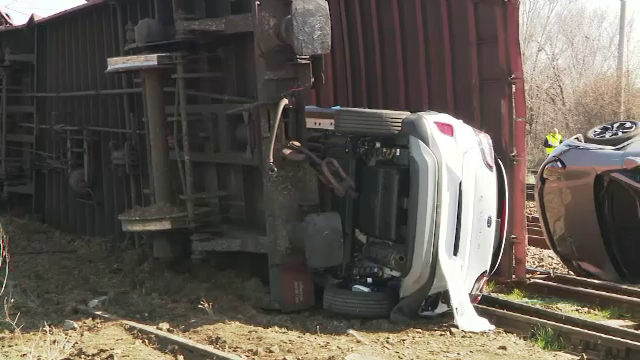 Directorul CFR Călători, despre accidentul din Teleorman: „Mecanicul a depăşit controlat. Dacă dormea, era mai bine”
