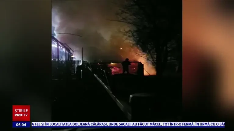 Trupul carbonizat al unui bărbat de 82 de ani, găsit într-o casă mistuită de flăcări. Focul a fost aprins de nepoata victimei