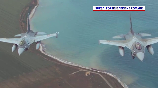 Forțele Aeriene Române recrutează tineri în toată țara. Cum sunt convinși elevii să urmeze o carieră militară