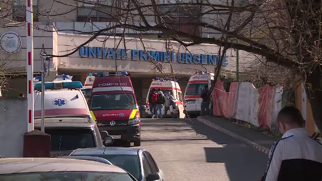 O tânără din Neamț a ajuns la spital după ce un bărbat i-a aruncat o petardă în maşină. Individul s-a ales cu dosar penal
