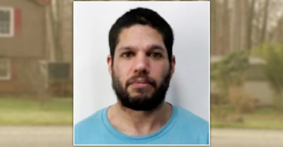 O fetiță de 13 ani, dată dispărută, a fost găsită în magazia unui bărbat de 34 de ani pe care îl cunoscuse pe internet