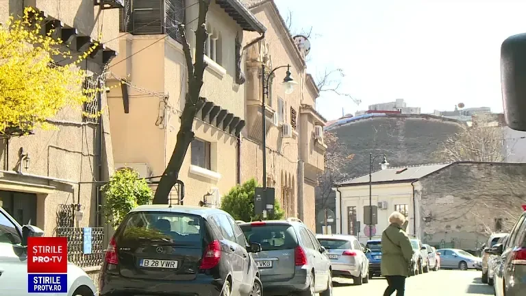 Netcity, proiectul început de Oprescu, încă este în desfășurare după 14 ani. 2.000 de kilometri de cabluri au fost îngropate