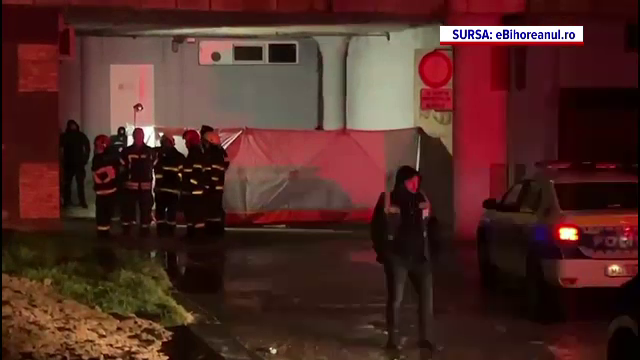 Un bărbat a murit ars de viu în gangul unui bloc de locuințe. Apelul la 112 a fost făcut de un trecător