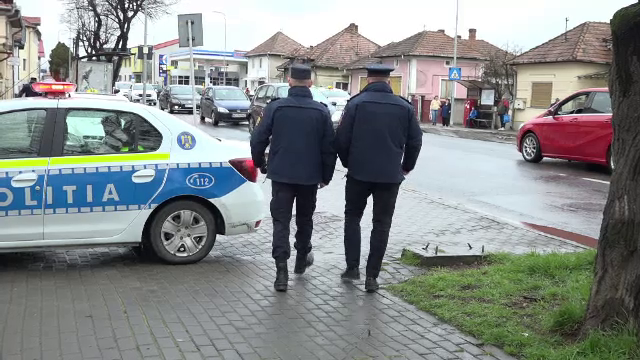 Alarmă la Casa Județeană de Pensii din Alba Iulia, unde s-ar fi pulverizat accidental spray lacrimogen