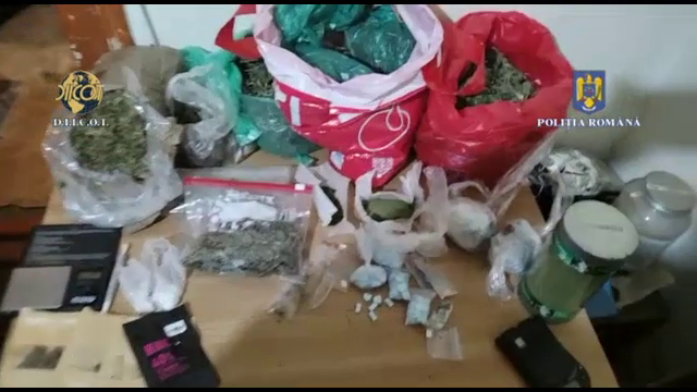Depozit de droguri, descoperit la un tânăr din Timișoara. De unde avea stupefiantele