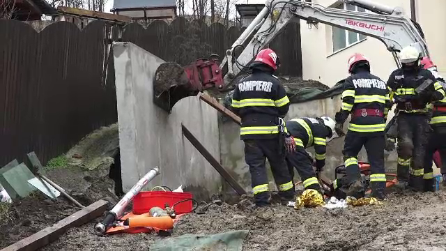 Misiune contracronometru în Mureș pentru salvarea unui muncitor. Întregul echipaj de intervenție s-a aflat în pericol