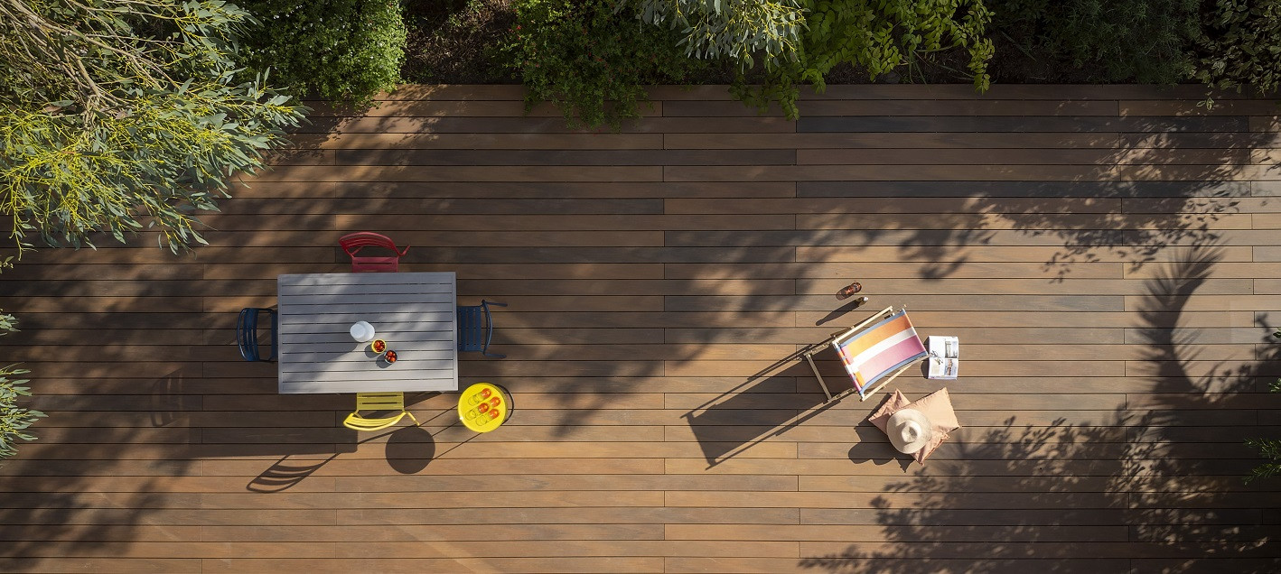 (P) Cum aleg deck-ul pentru terasa mea? Tipuri de Deck Terasă – Avantaje și Dezavantaje