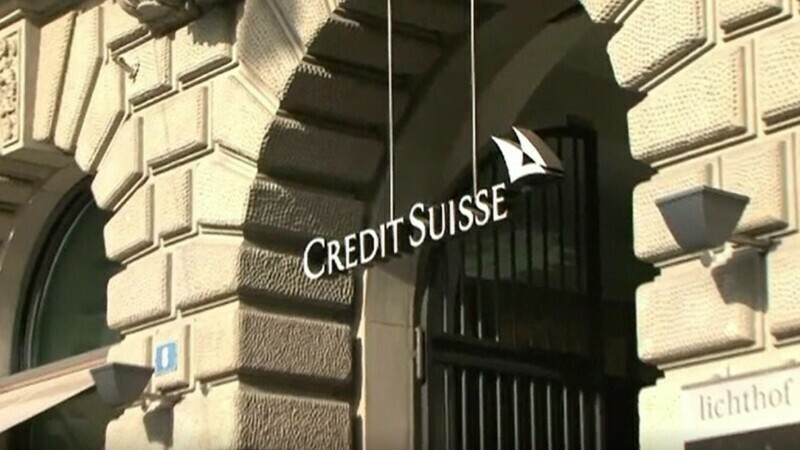 Cea mai mare bancă elvețiană, UBS, a fost nevoită să cumpere Credit Suisse. Detaliile tranzacției
