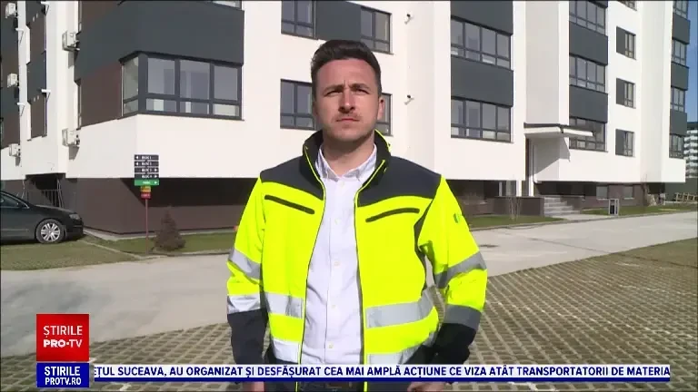 Dezvoltatorii imobiliari vor fi obligați să monteze stații de încărcare pentru mașinile electrice, în blocurile noi