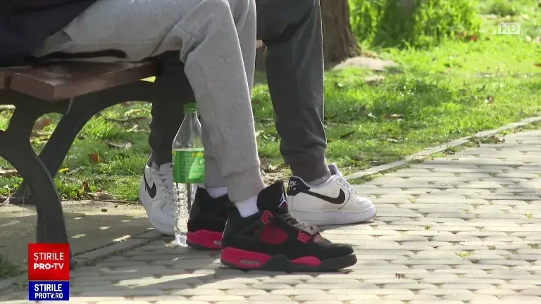 Adolescent bătut cu bestialitate într-un parc din Timișoara. Părinții victimei susțin că are pierderi grave de memorie