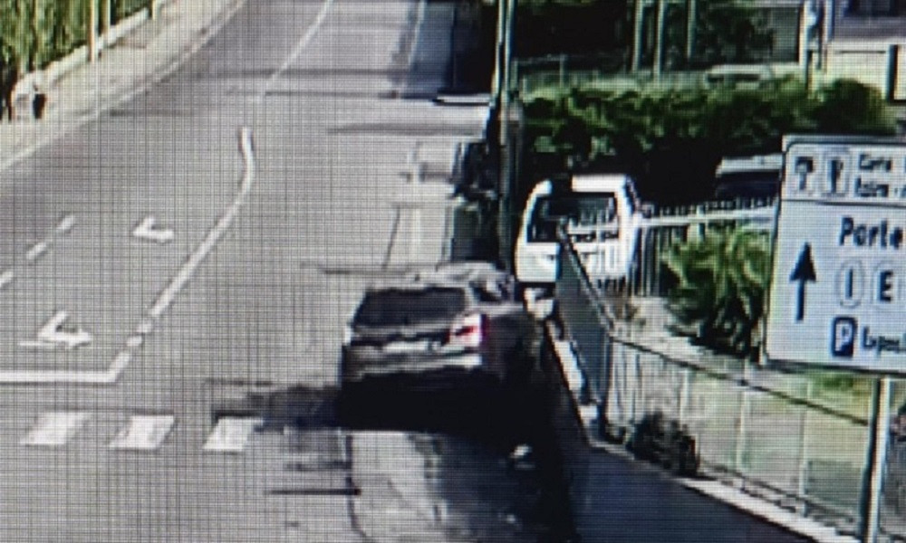 Un român aflat în comă alcoolică a provocat un accident rutier în Verona. Două mașini au fost avariate