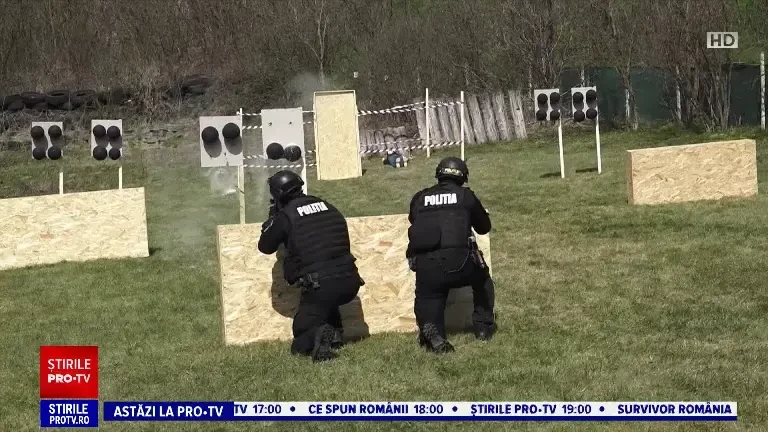 Scene ca în filme, în cadrul unui exercițiu. Mascații au tras focuri de armă după ce o persoană a fost sechestrată
