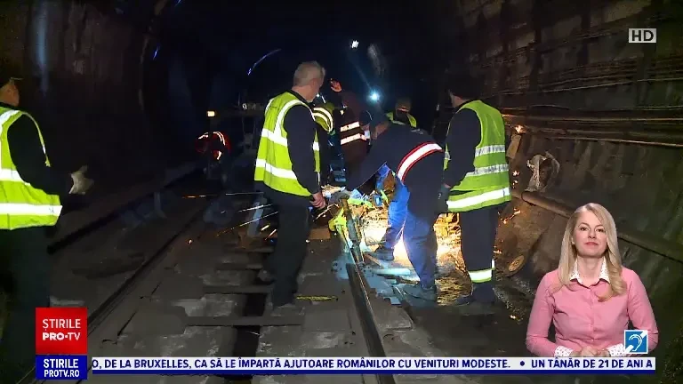Mentenanță pentru garniturile de metrou între stațiile Lujerului și Politehnica. O bucată din șină, schimbată după 41 de ani