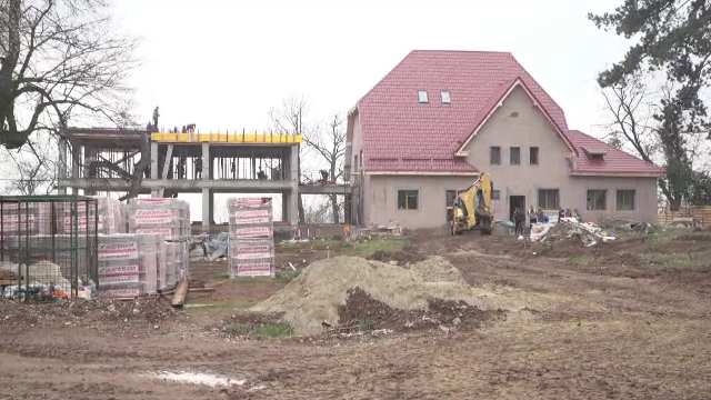 Statul împrumută primăriile ca să nu piardă fondurile UE. Câți bani pot lua orașele sau comunele