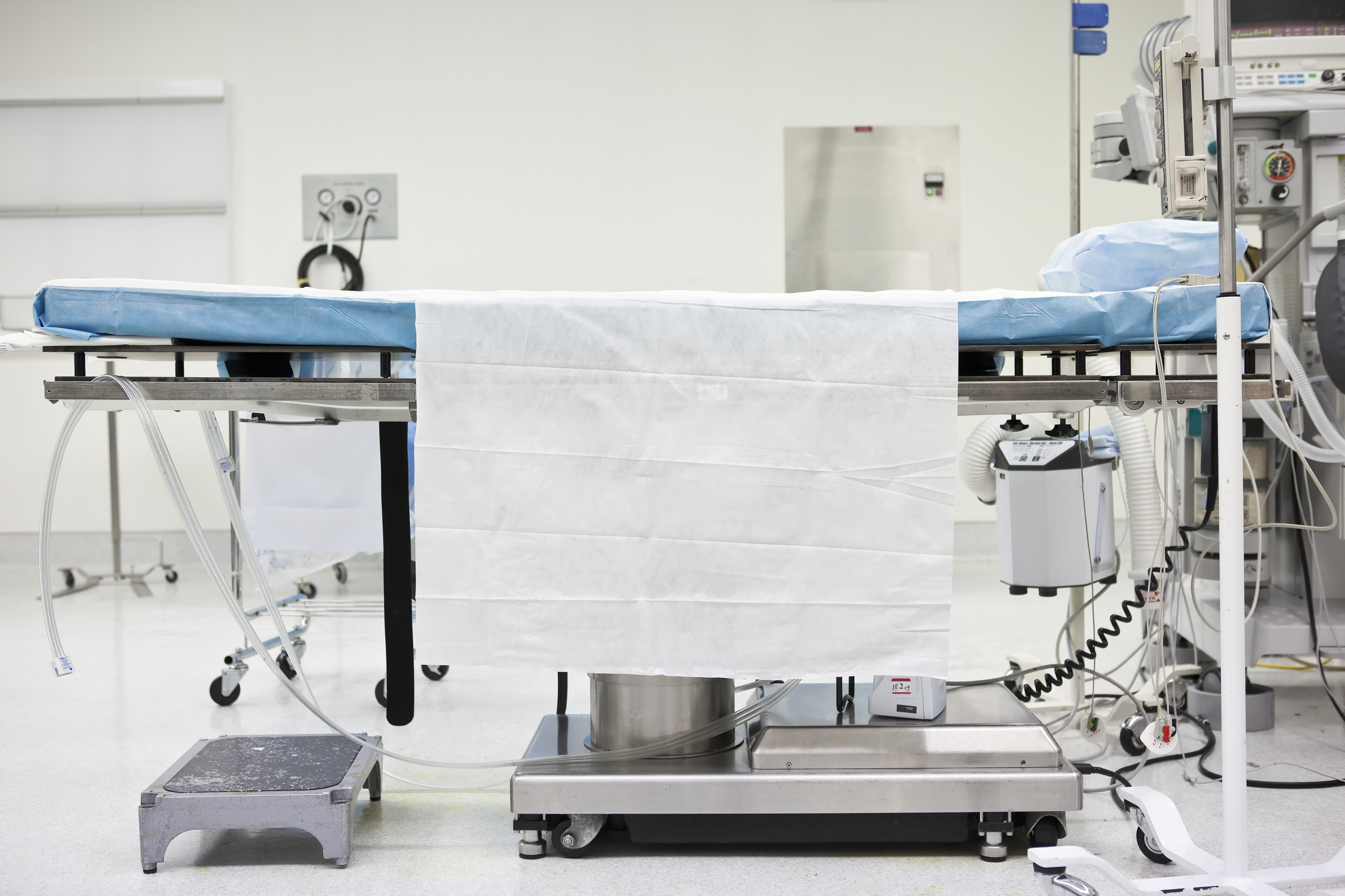 Medicul care se ruga „Ferește-mă de boală, ferește-mă de procurori” a fost reținut din nou pentru ucidere din culpă