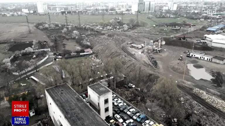 Primăria Constanța a fost amendată de Garda de Mediu. Au fost depozitate ilegal zeci de mii de tone de deșeuri