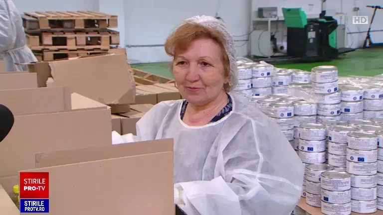 Autoritățile au început deja să pregătească pachetele cu alimente pentru persoanele defavorizate. Vor ajunge înainte de Paște