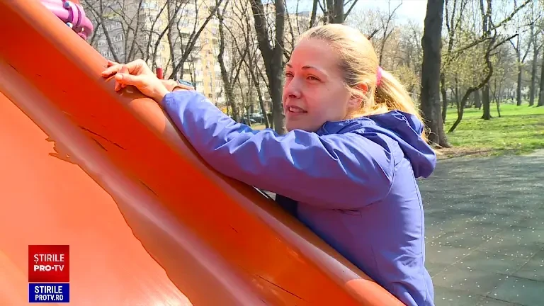 Aplicație gratuită lansată de UNICEF pentru părinţi și copii. Cât de utilă este