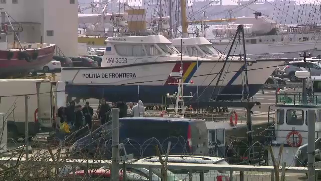Trei nave bulgărești cu zeci de tone de calcan și de rechin de Marea Neagră, pescuiți ilegal, prinse în flagrant de români