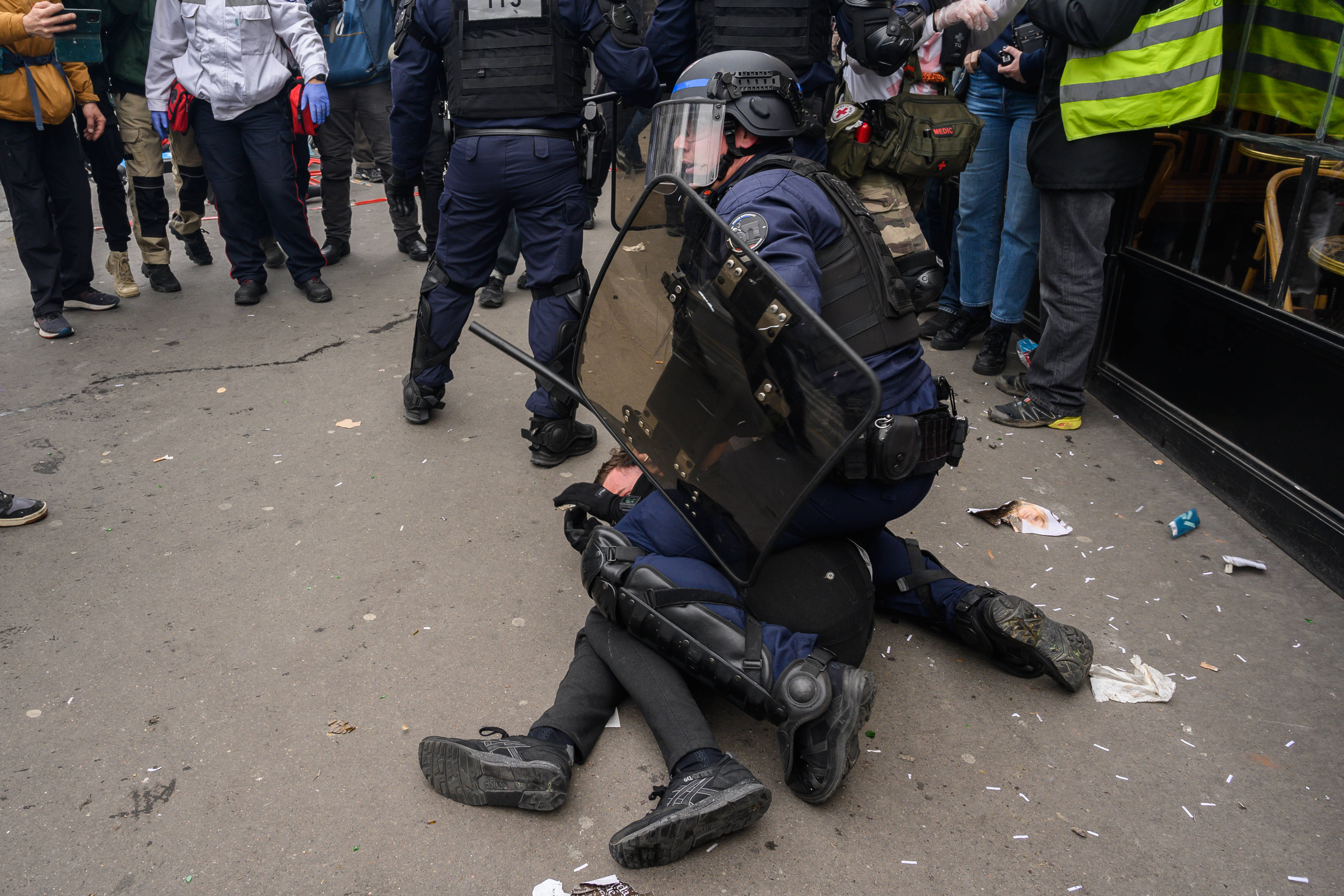 Consiliul Europei denunță „folosirea excesivă a forţei” împotriva manifestanților în Franța. „Violenţele trebuie să înceteze”
