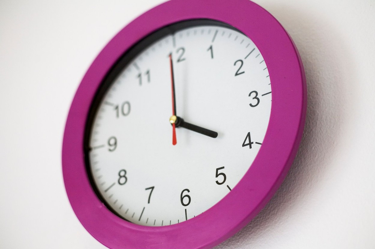 Am trecut la ora de vară. Duminică e cea mai scurtă zi din 2023