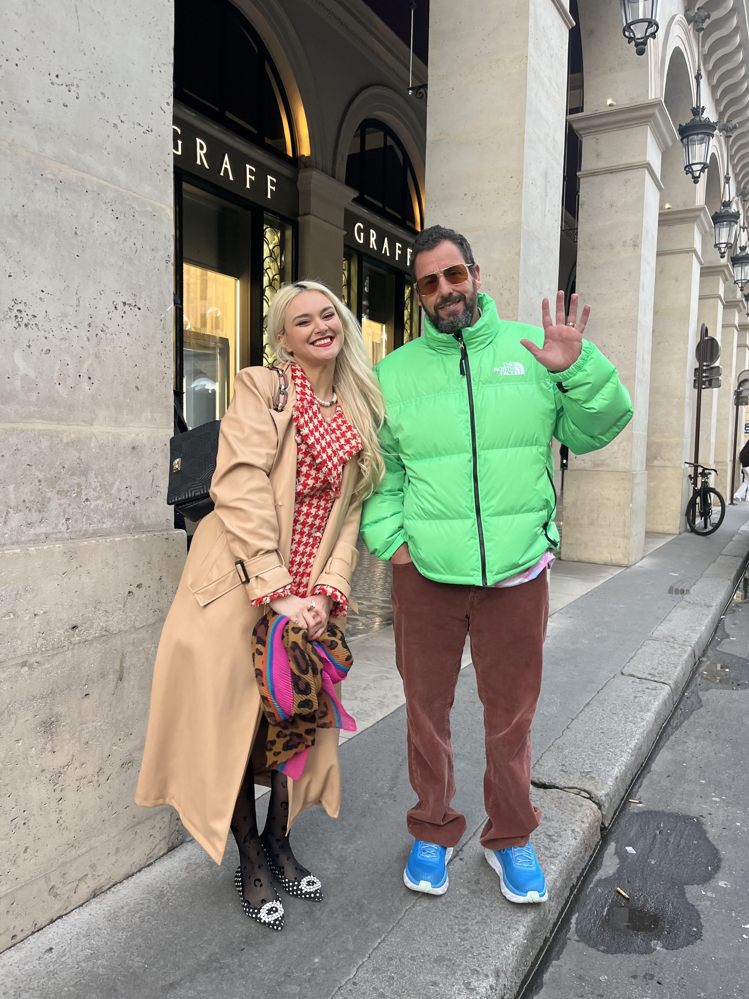 Jennifer Aniston și Adam Sandler, interviu la Vorbește lumea – Vă iubim foarte mult și vă mulțumim că ne susțineți