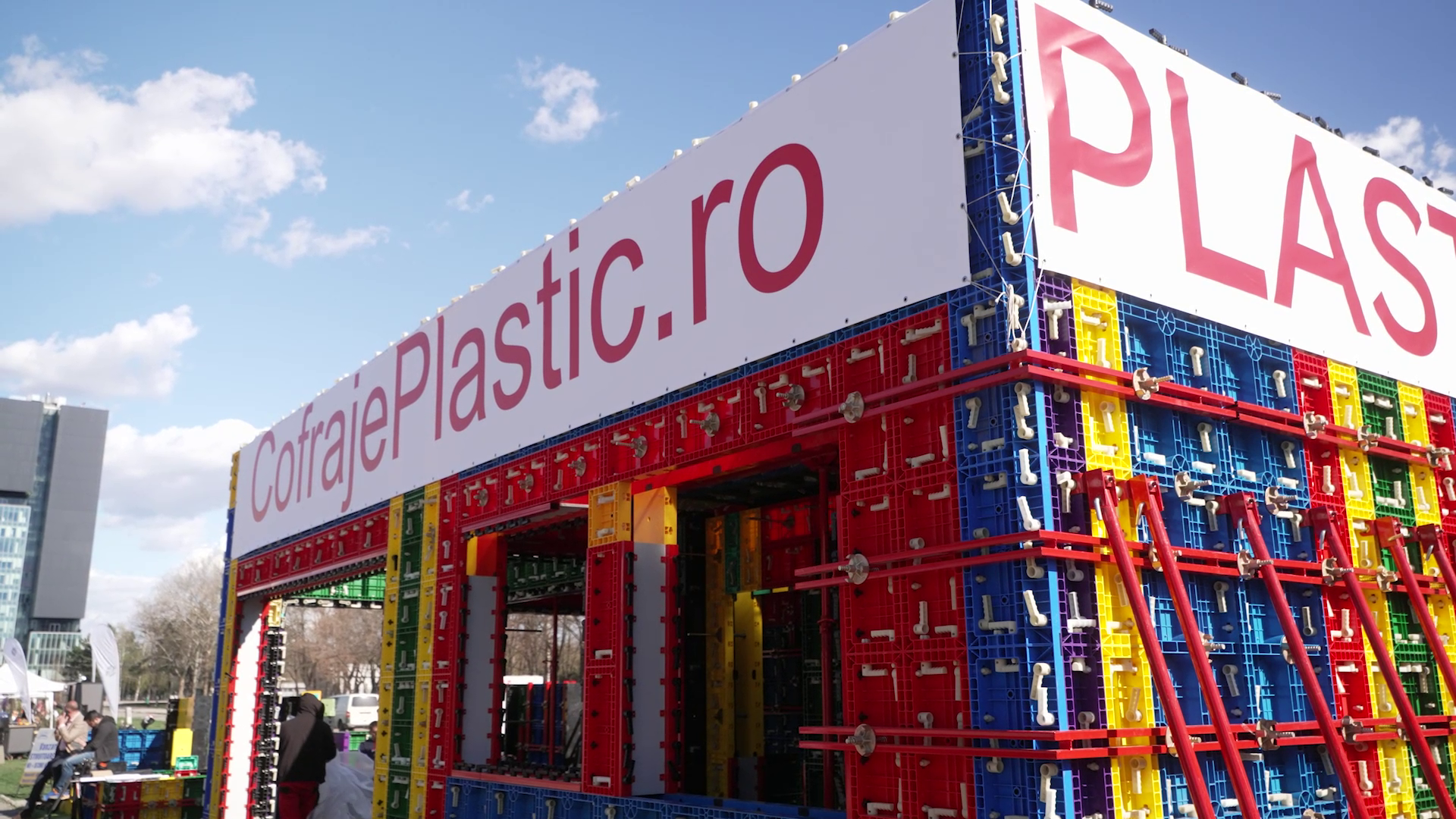 (P) Sistemul de cofrare inovator folosit cu succes în toată lumea ajunge și în România