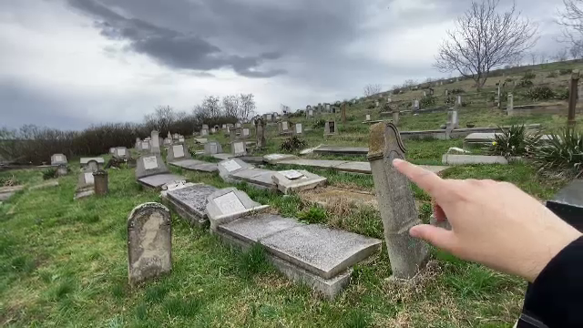 Descoperire șocantă într-un cimitir evanghelic din Sibiu. ”Nu pot pricepe”