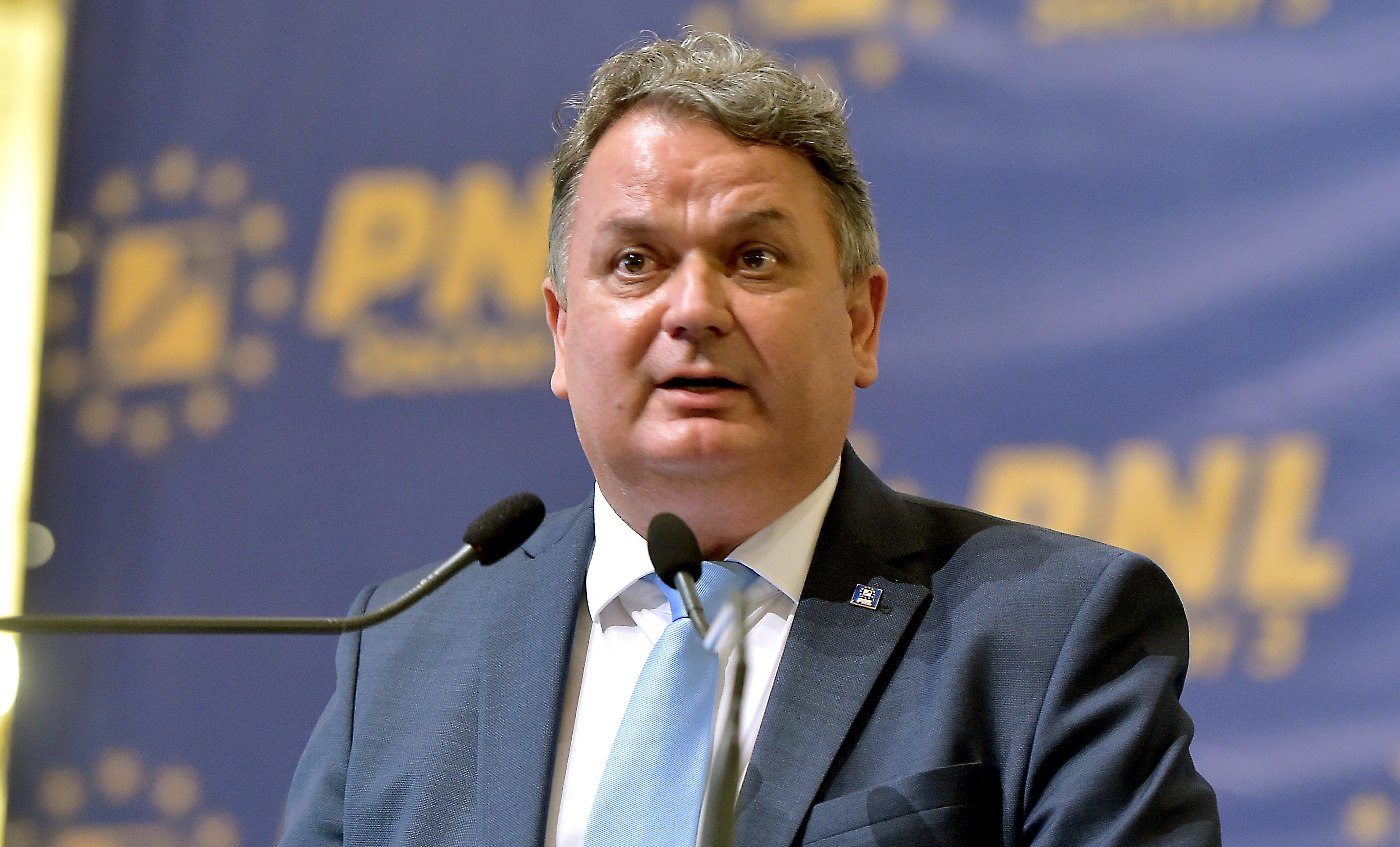 Senator PNL: ”La MApN, pensia medie de 4000 de lei, de subzistență”. La ceilalți, pensia medie ”nespecială” este de 2000 lei