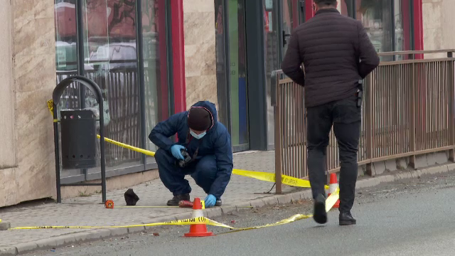 O femeie din Bistrița-Năsăud a fost înjunghiată de soțul de care voia să divorțeze. Bărbatul a fugit și s-a sinucis