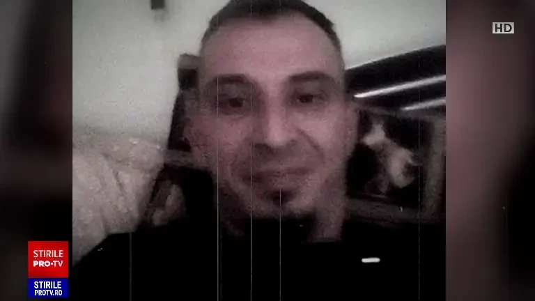 Femeia înjunghiată de soțul de care voia să divorțeze a fost operată. Unde a fost găsit fără suflare bărbatul agresiv