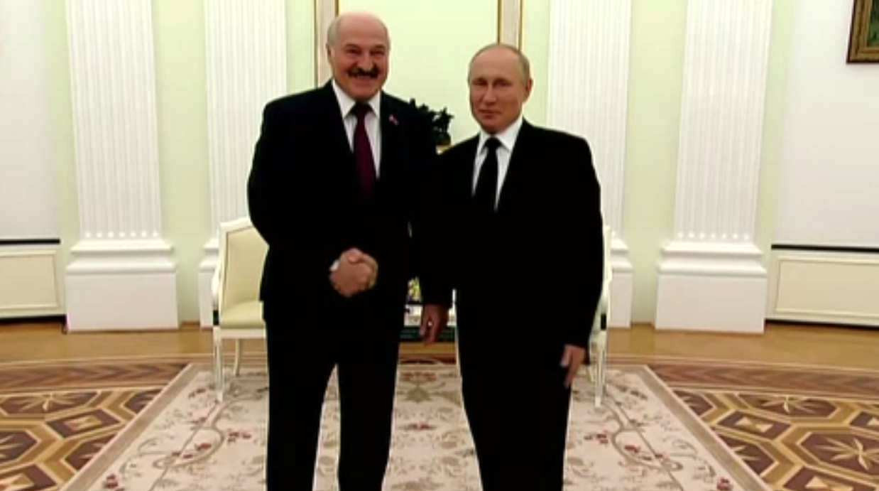 Consilierul unei opozante din Belarus, Artiom Lebedko, condamnat la trei ani și jumătate de închisoare. Faptele reținute