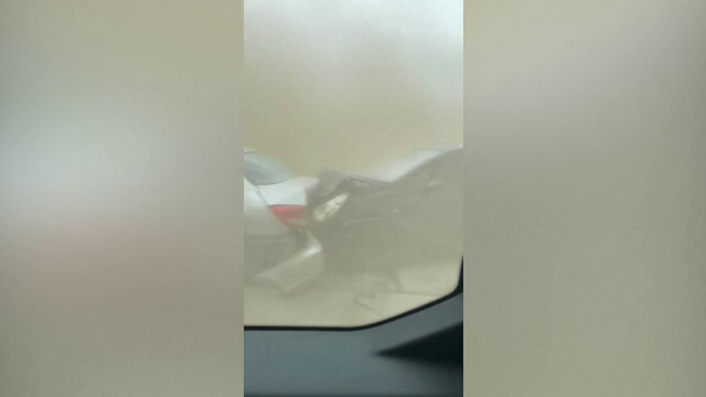 Accident pe o șosea din Serbia. 14 mașini împlicate în carambol și 10 persoane au fost rănite | VIDEO