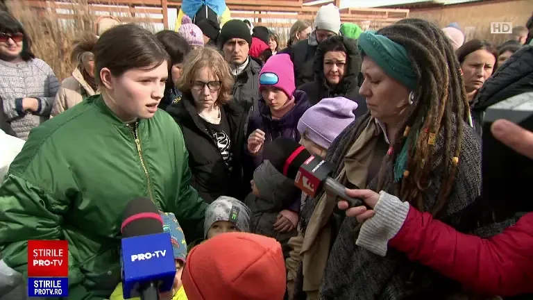 ”Afacerea” cu refugiați nu mai merge. Românii îi dau afară pe ucraineni din case pentru că nu mai primesc bani de la stat