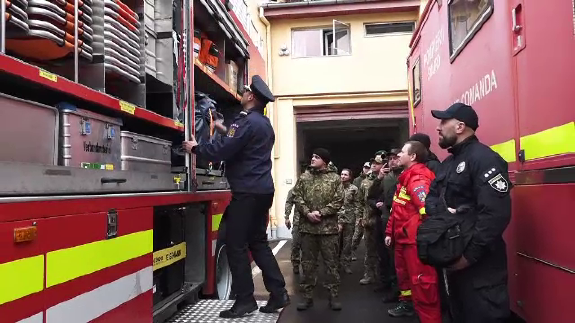 România pregăteşte paramedici din Ucraina. Militarii învață medicină tactică de intervenţie, inclusiv în caz de război